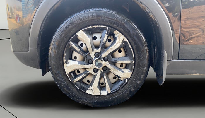 2023 Mahindra XUV300 W4 1.5 DIESEL, Diesel, Manual, 43,274 km, Left Front Wheel