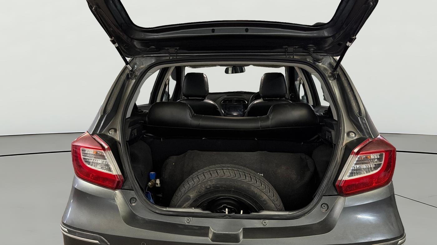 2023 Tata Tiago XT (O) PETROL, CNG, Manual, 49,591 km, Boot Open Zoomed View