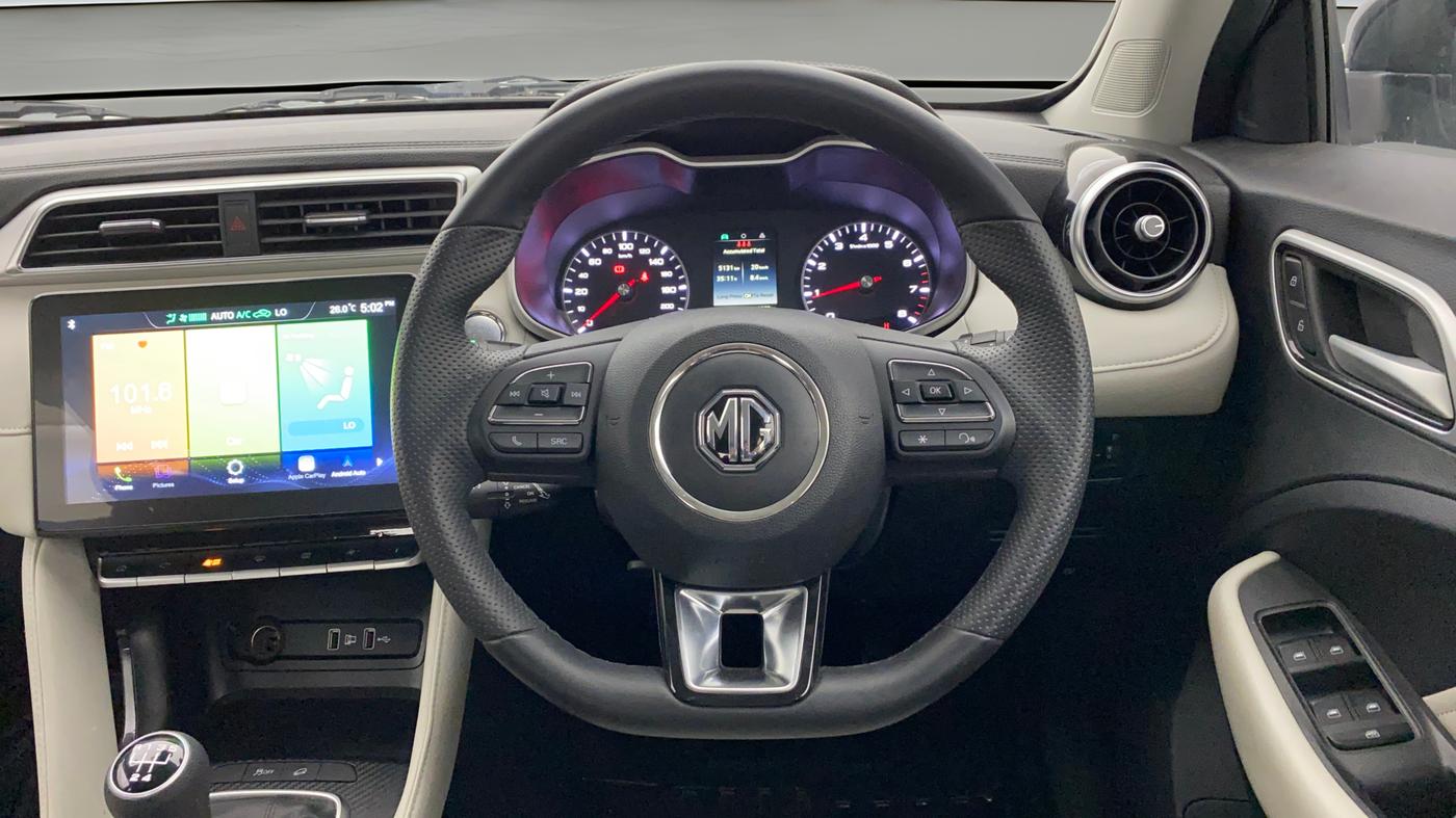 2024 MG ASTOR Shine 1.5 MT (Ivory), Petrol, Manual, 9,144 km, Steering Wheel Close Up