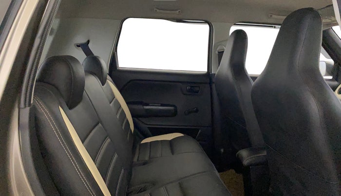 2020 Maruti New Wagon-R LXI CNG 1.0, CNG, Manual, 48,321 km, Right Side Rear Door Cabin