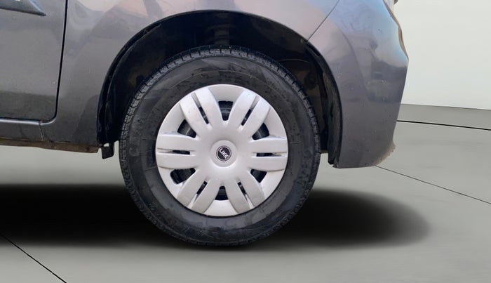 2021 Maruti Alto VXI PLUS, Petrol, Manual, 23,256 km, Right Front Wheel