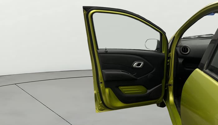 2017 Datsun Redi Go T(O) 1.0, Petrol, Manual, 44,038 km, LHS Front Door
