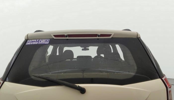 2015 Mahindra XUV500 W8, Diesel, Manual, 1,14,318 km, Rear Windshield