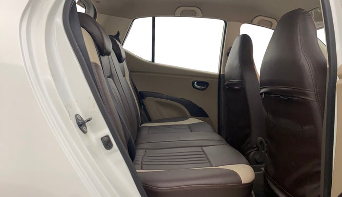 2013 Hyundai i10 SPORTZ 1.2, Petrol, Manual, 44,244 km, Right Side Rear Door Cabin