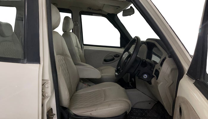2019 Mahindra Scorpio S3, Diesel, Manual, 96,508 km, Right Side Front Door Cabin