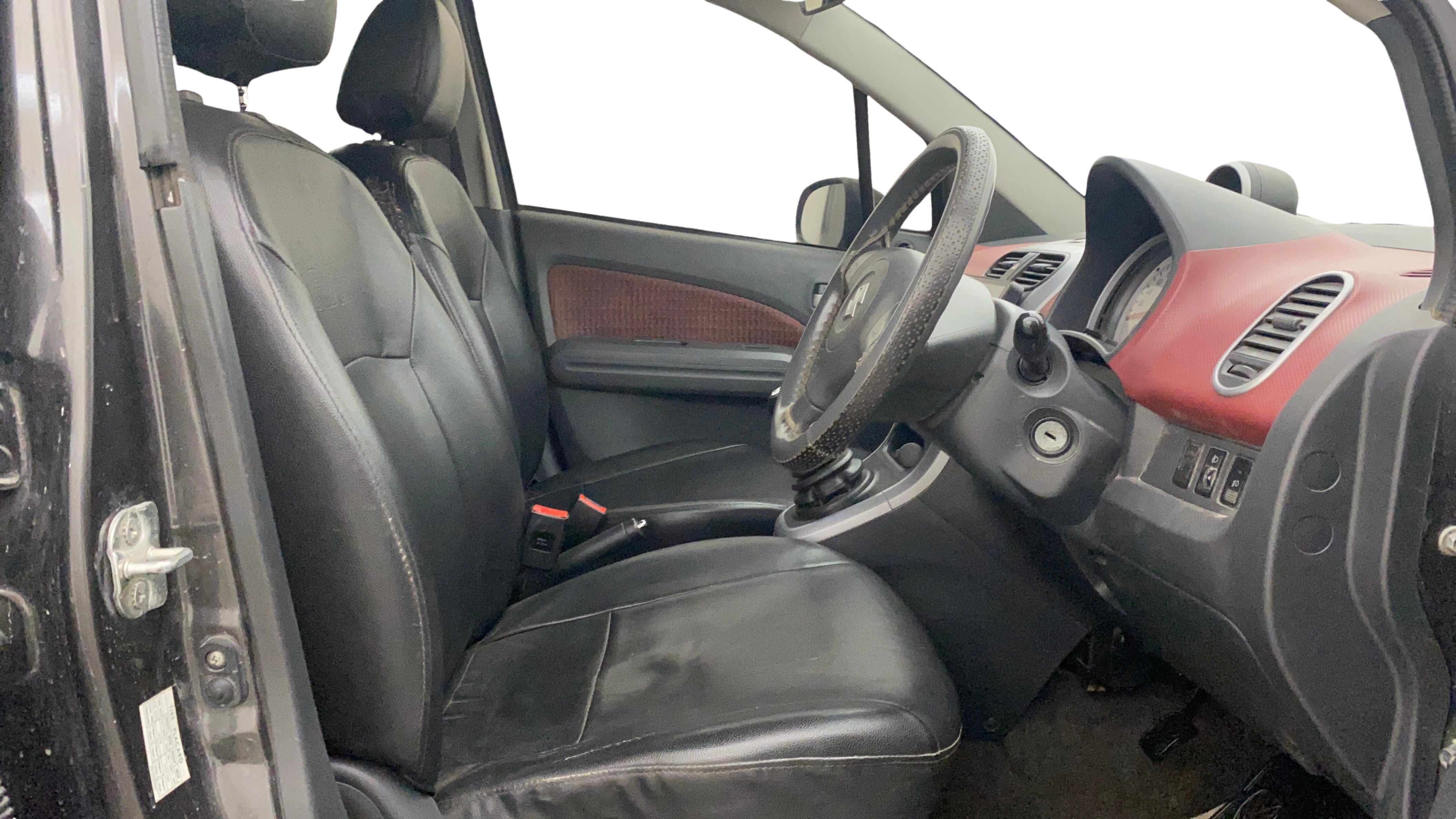 camera-Right-Side-Front-Door-Cabin