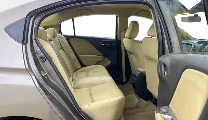 2014 Honda City 1.5L I-VTEC V MT, Petrol, Manual, 53,790 km, Right Side Rear Door Cabin