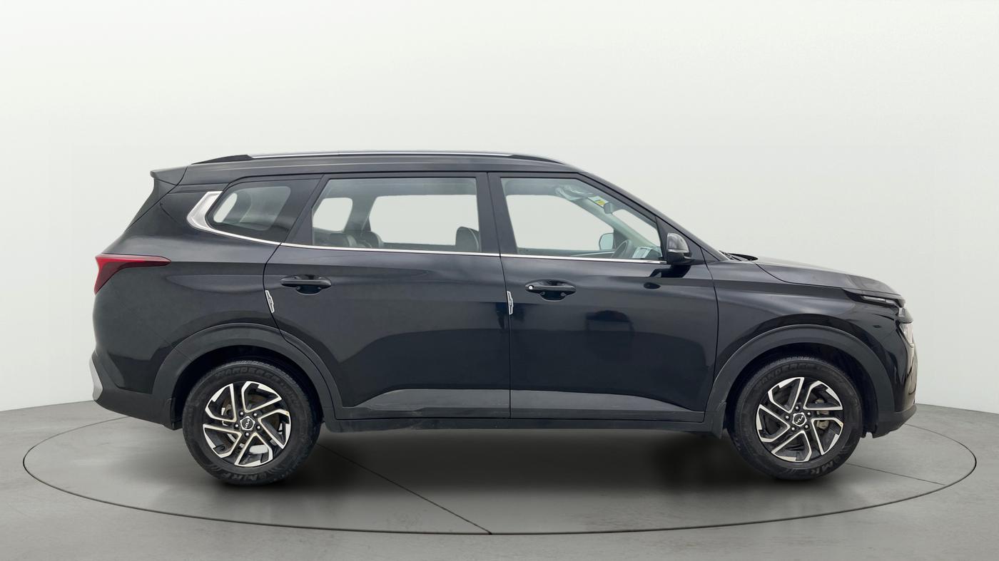 2023 KIA CARENS PRESTIGE PLUS 1.5 IMT DIESEL 7 STR, Diesel, Manual, 20,568 km, Right Side View