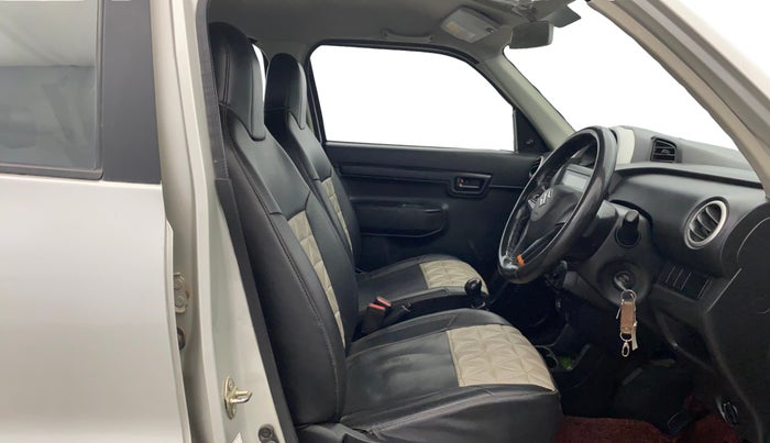 2020 Maruti S PRESSO VXI+, Petrol, Manual, 97,722 km, Right Side Front Door Cabin
