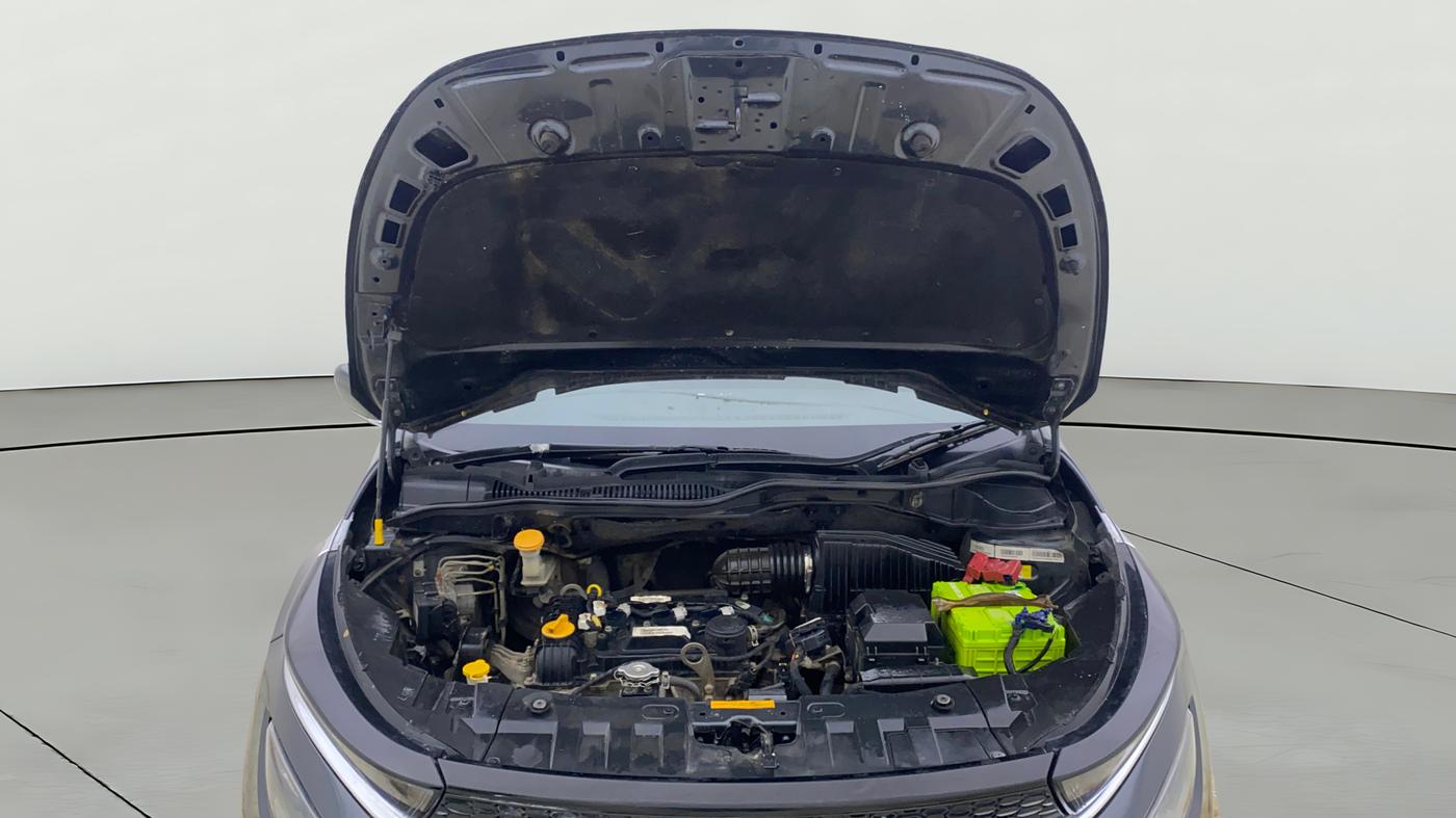 2020 Tata ALTROZ XZ PETROL, Petrol, Manual, 84,233 km, Open Bonet
