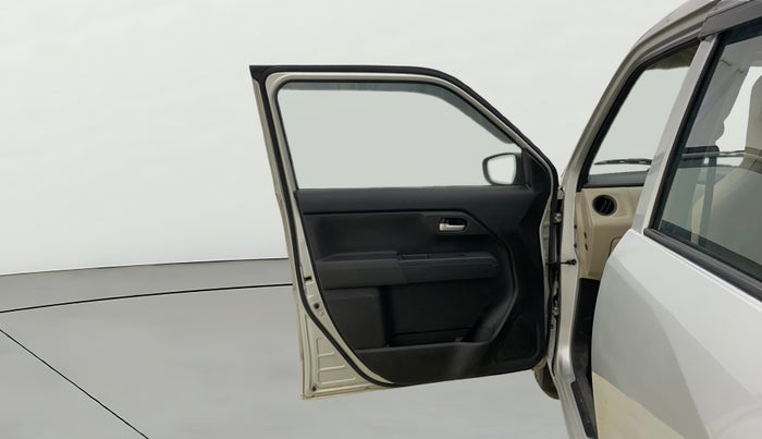 2022 Maruti New Wagon-R VXI CNG 1.0, CNG, Manual, 68,865 km, LHS Front Door