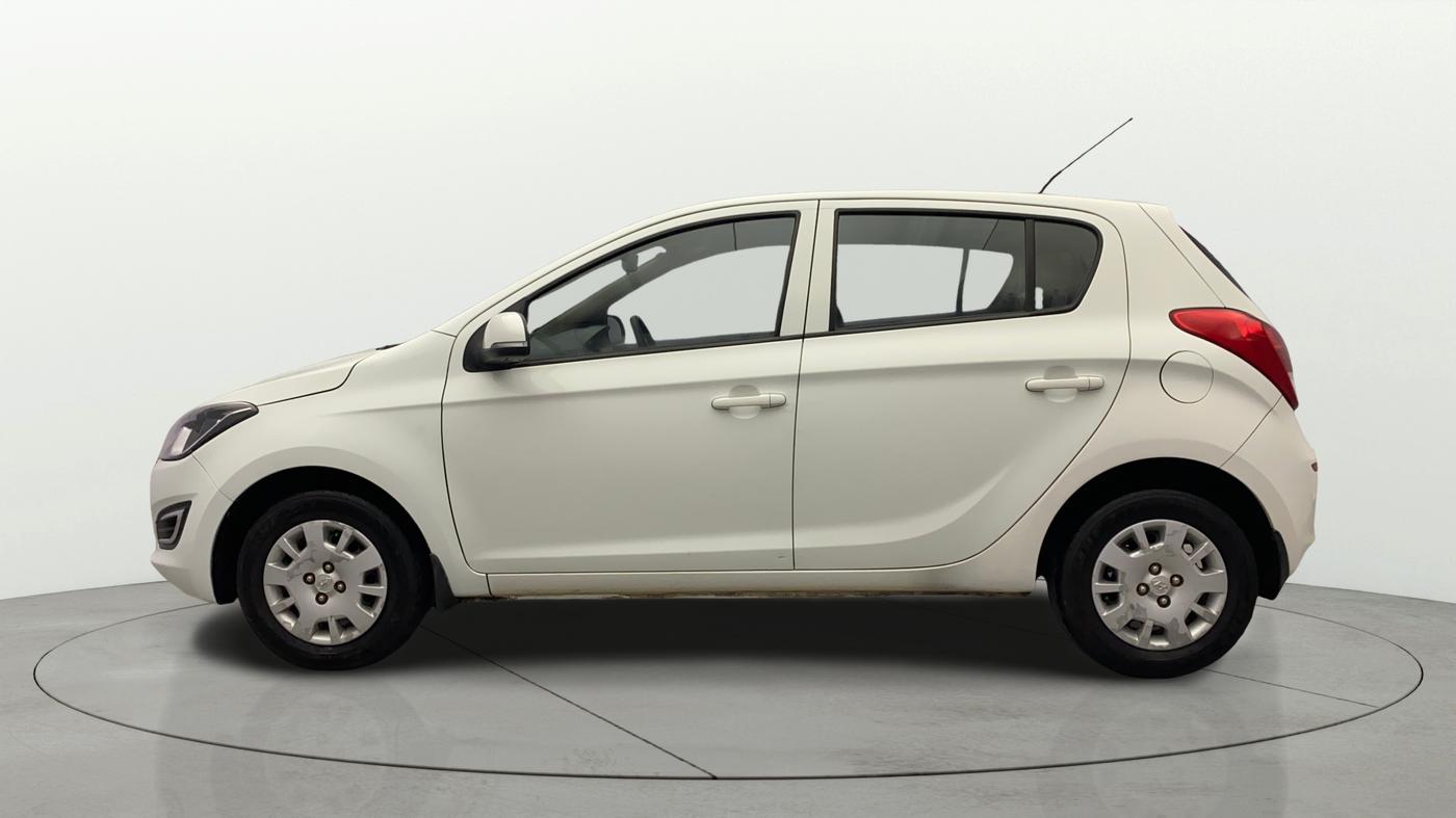 2013 Hyundai i20 MAGNA 1.2, Petrol, Manual, 73,411 km, Left Side