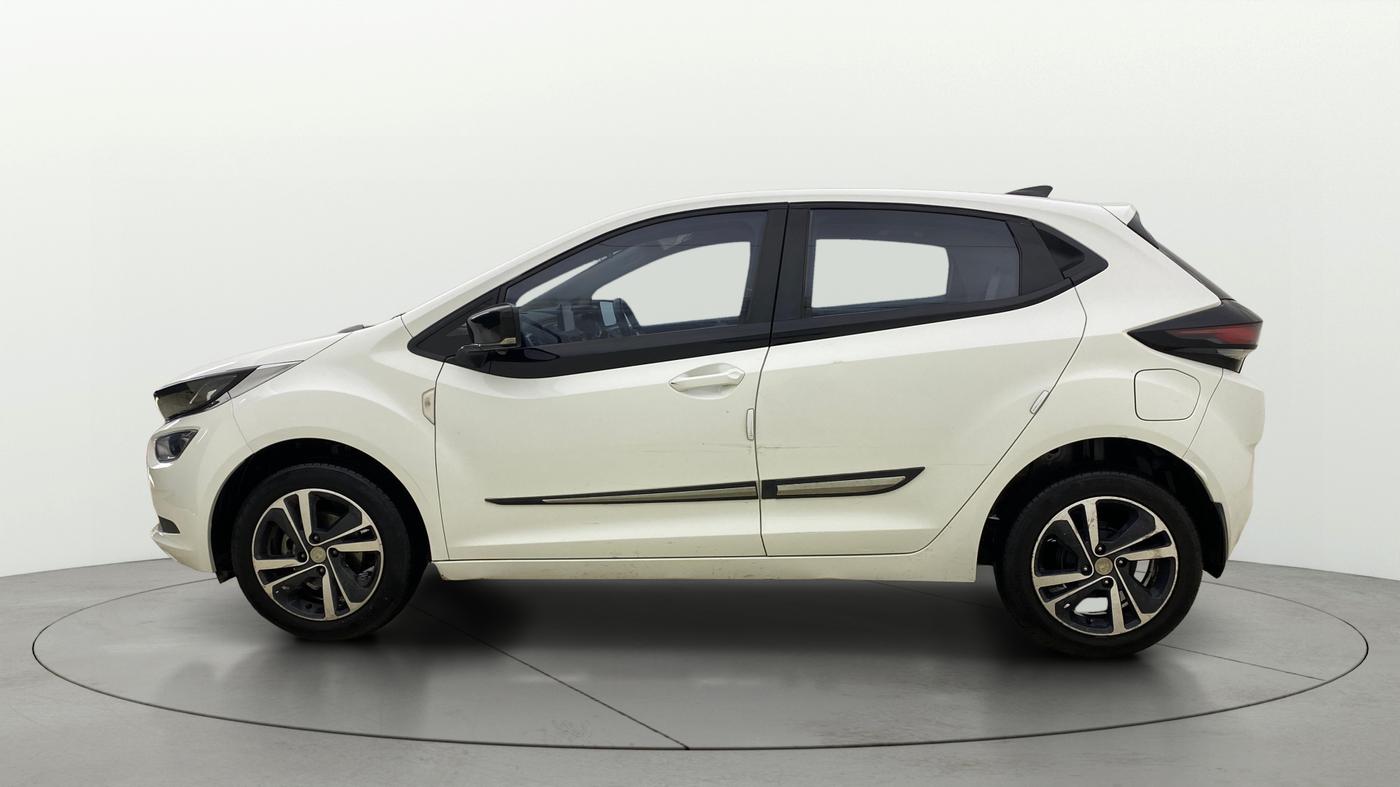 2024 Tata ALTROZ XZ CNG, CNG, Manual, 54,270 km, Left Side