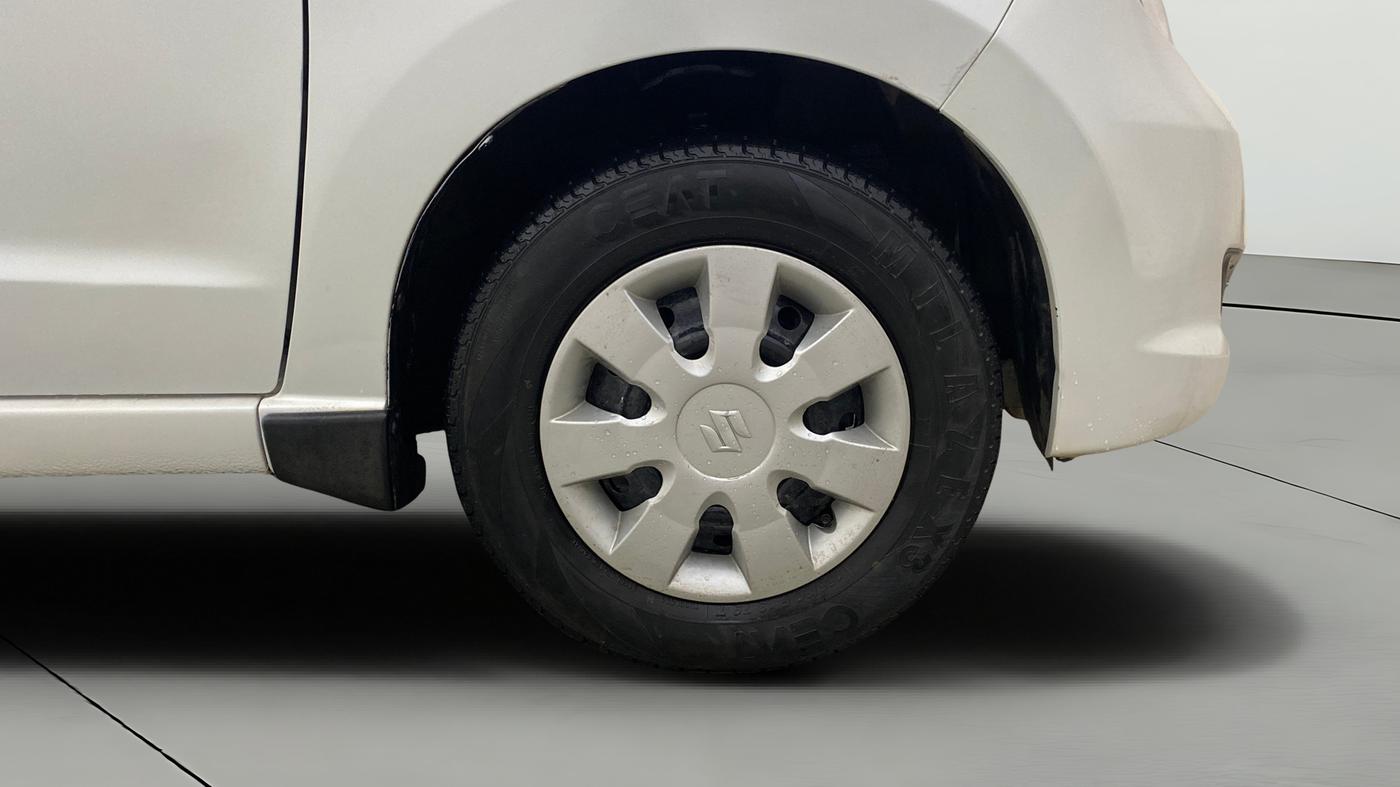 2013 Maruti A Star VXI (ABS) AT, Petrol, Automatic, 79,346 km, Right Front Wheel