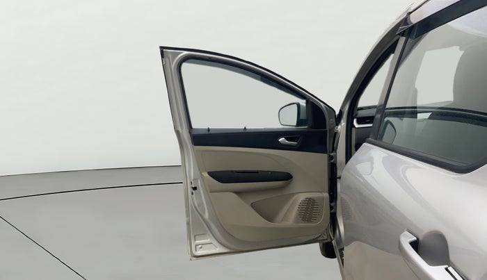 2019 Renault TRIBER RXZ, Petrol, Manual, 64,286 km, LHS Front Door