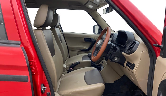 2021 Mahindra BOLERO NEO N 4, Diesel, Manual, 40,245 km, Right Side Front Door Cabin