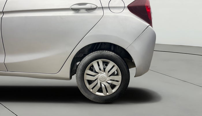 2016 Honda Jazz 1.2L I-VTEC S, Petrol, Manual, 1,41,338 km, Left Rear Wheel