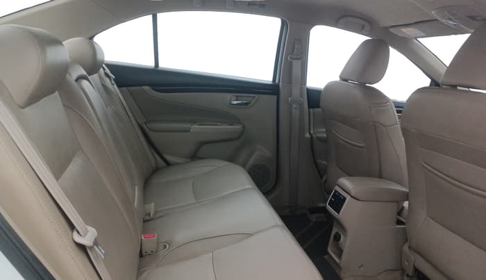 2017 Maruti Ciaz ALPHA  AT 1.4  PETROL, CNG, Automatic, 91,133 km, Right Side Rear Door Cabin