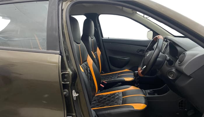 2016 Renault Kwid RXT 1.0, Petrol, Manual, 27,961 km, Right Side Front Door Cabin