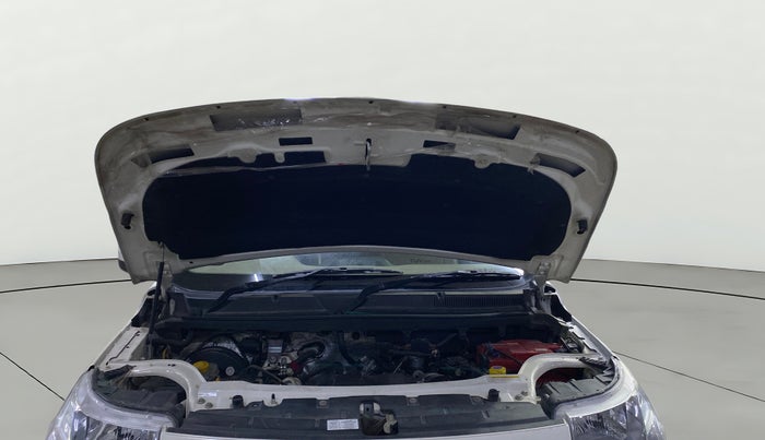 2018 Mahindra TUV300 T6 PLUS, Diesel, Manual, 57,016 km, Open Bonet