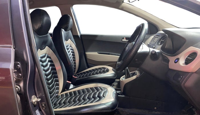 2014 Hyundai Grand i10 SPORTZ 1.2 KAPPA VTVT, Petrol, Manual, 1,00,120 km, Right Side Front Door Cabin