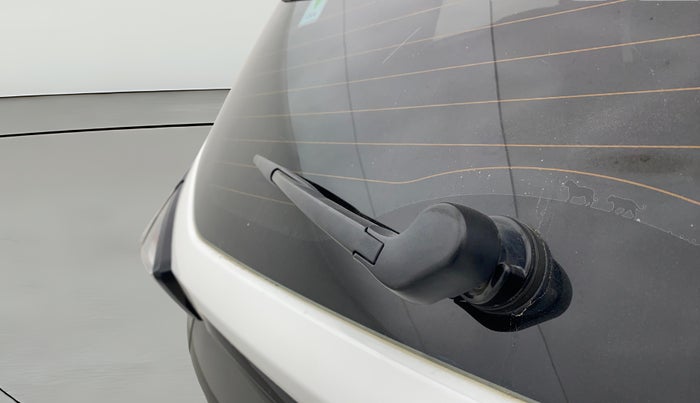 2020 Tata NEXON XZA PLUS SUNROOF PETROL, Petrol, Automatic, 84,261 km, Rear Wiper