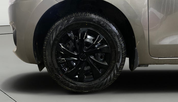 2022 Maruti Swift VXI AMT, Petrol, Automatic, 37,832 km, Left Front Wheel