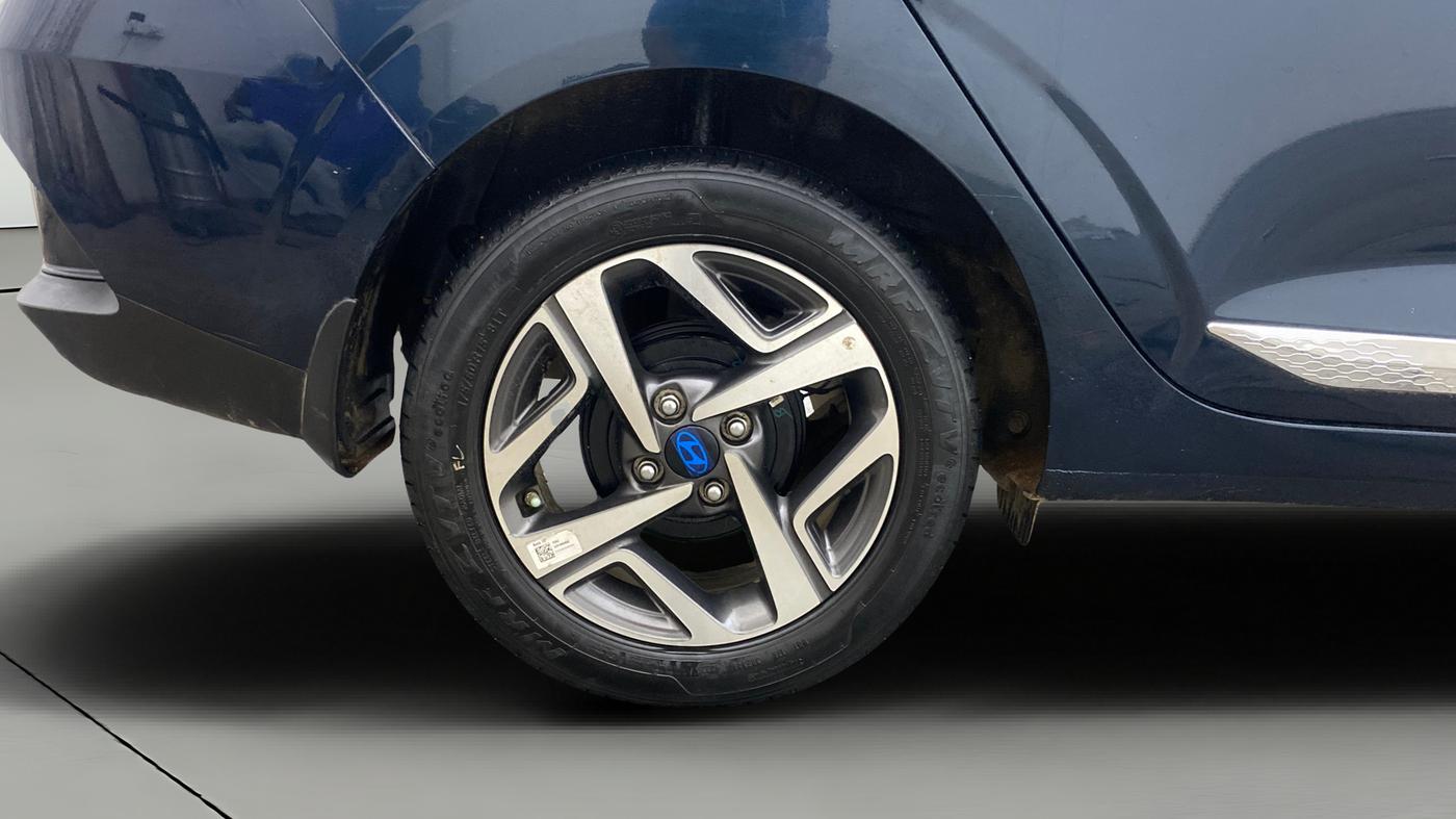 2023 Hyundai AURA SX 1.2, Petrol, Manual, 25,986 km, Right Rear Wheel