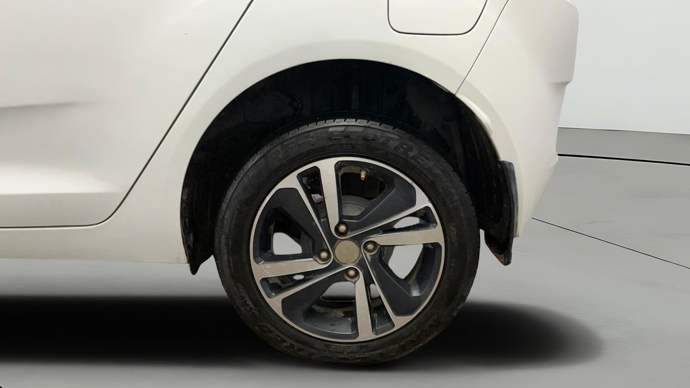 2023 Tata ALTROZ XZA PLUS, Petrol, Automatic, 82,235 km, Left Rear Wheel