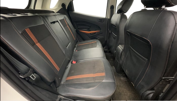 2018 Ford Ecosport TITANIUM + 1.5L DIESEL, Diesel, Manual, 26,391 km, Right Side Rear Door Cabin