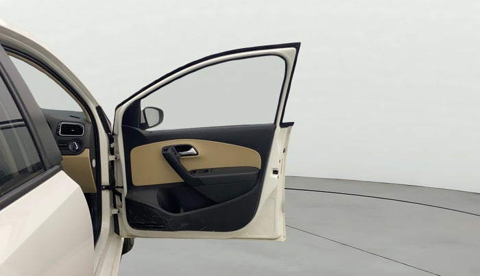 2016 Volkswagen Ameo HIGHLINE1.5L, Diesel, Manual, 69,246 km, RHS Front Door