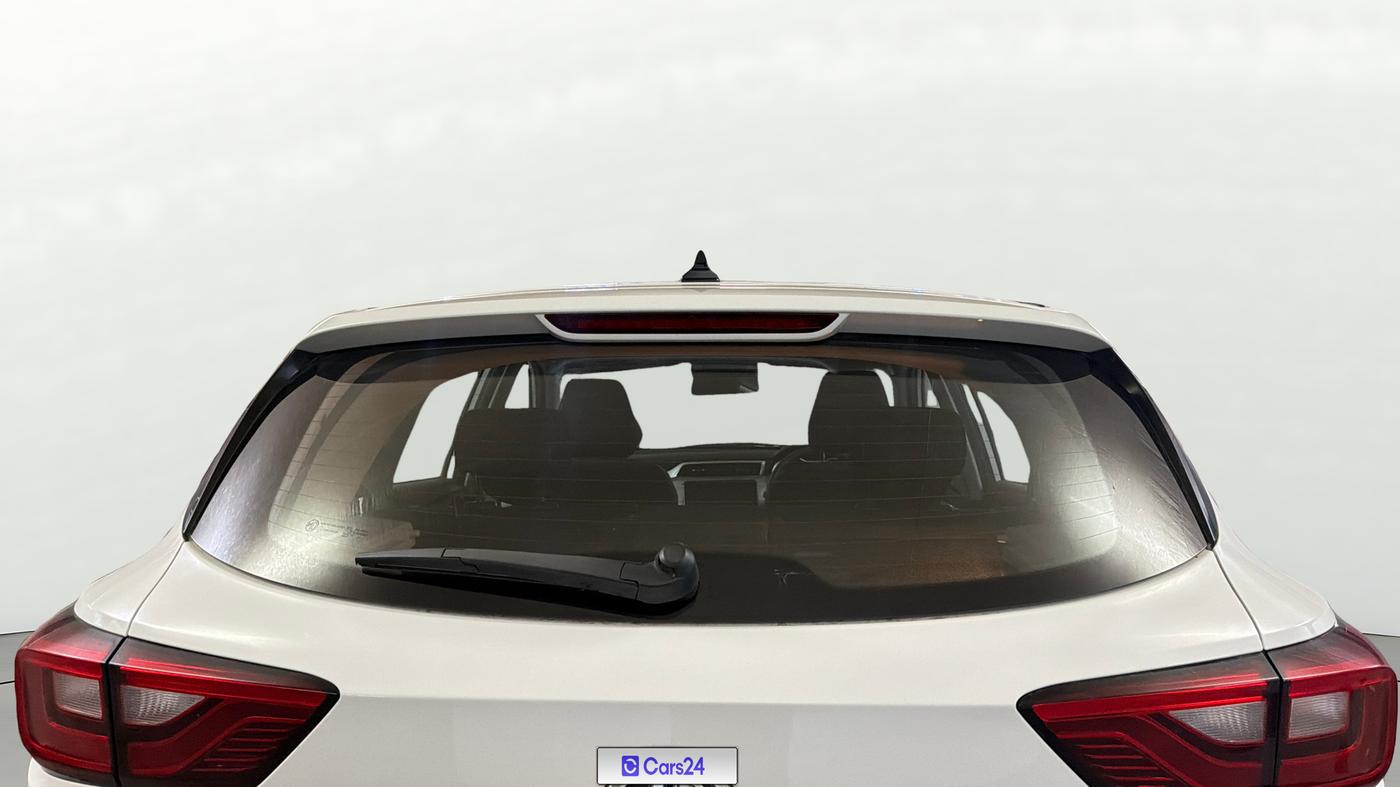 2025 MG ASTOR Sprint 1.5 MT (Ivory), Petrol, Manual, 7,439 km, Rear Windshield