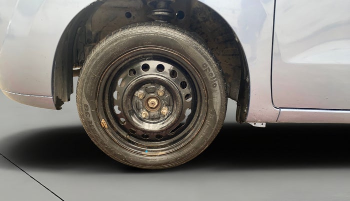 2012 Maruti Wagon R 1.0 VXI, Petrol, Manual, 95,606 km, Left Front Wheel