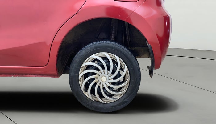 2016 Datsun Go T (O), Petrol, Manual, 43,007 km, Left Rear Wheel