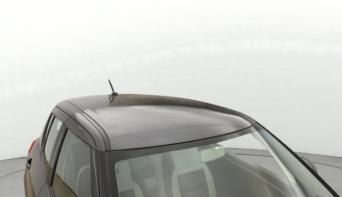 2017 Maruti Swift LXI (O), CNG, Manual, 1,08,799 km, Roof