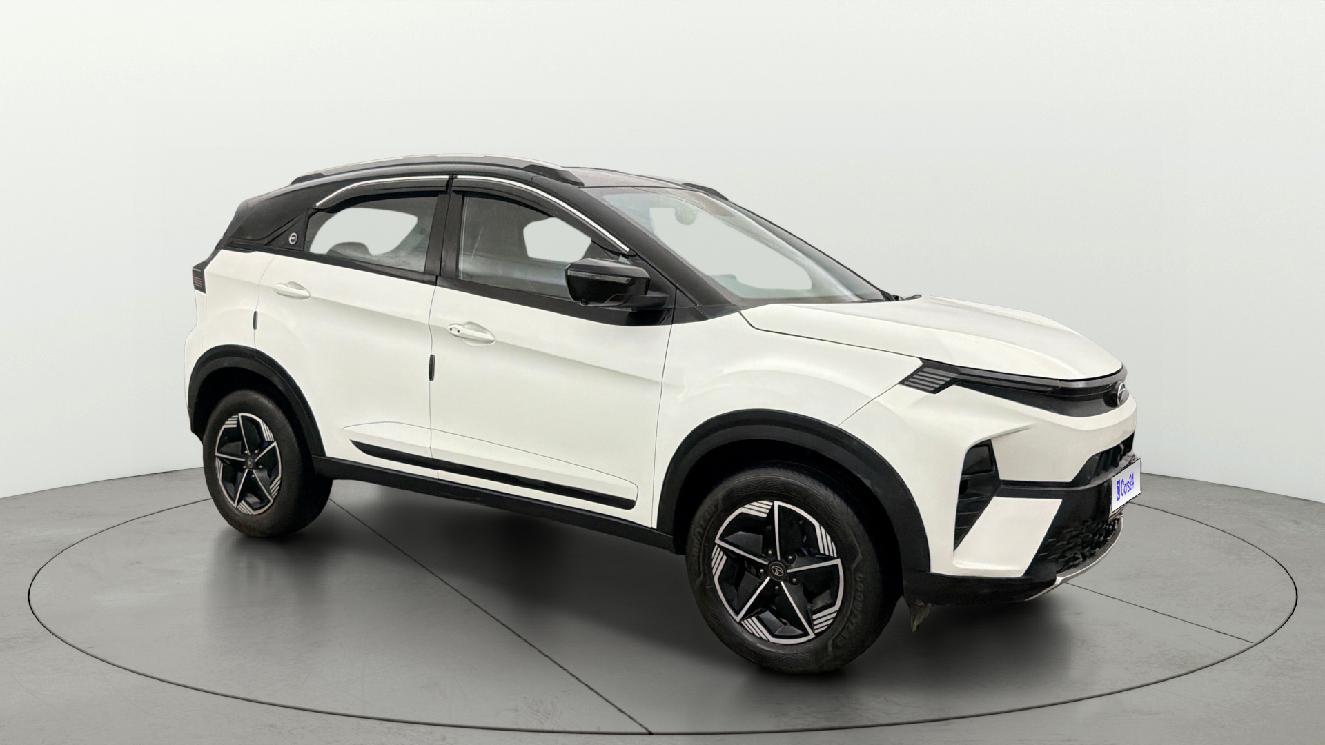 2023 Tata Nexon FEARLESS 1.2 REVOTRON 6 MT DT