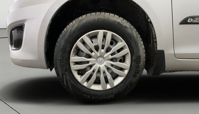 2014 Maruti Swift Dzire VXI, Petrol, Manual, 47,583 km, Left Front Wheel