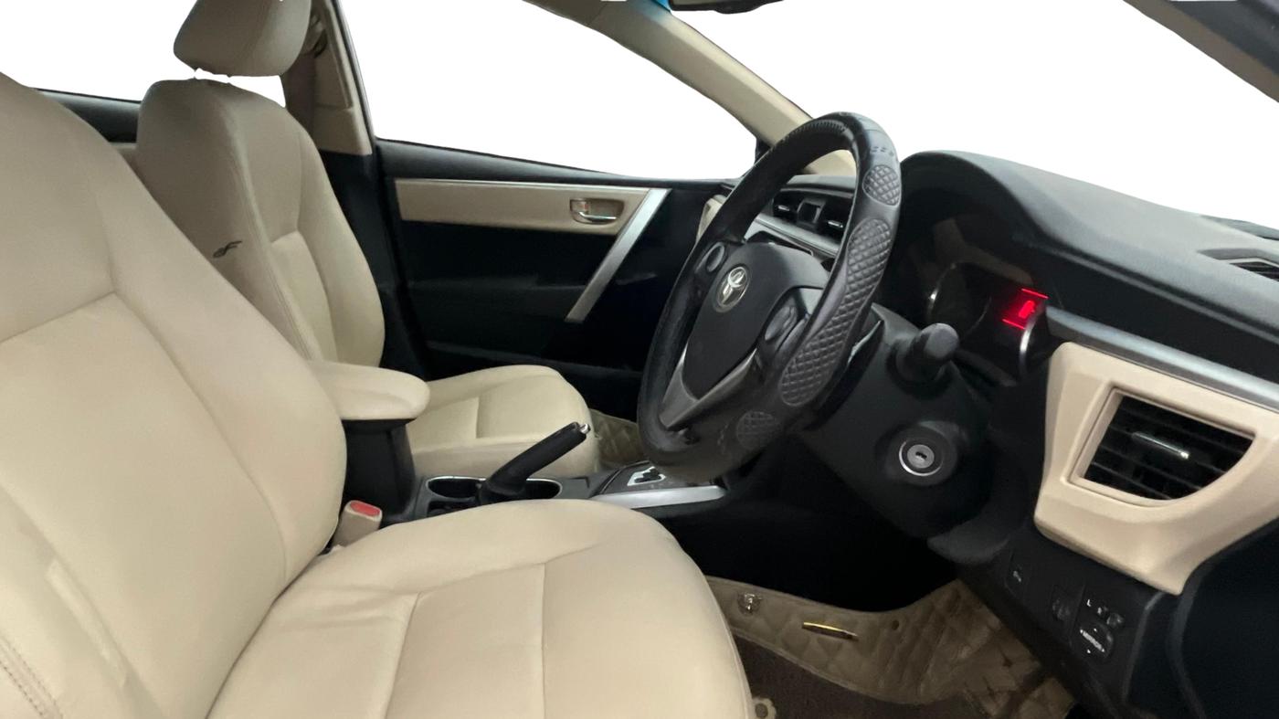 2014 Toyota Corolla Altis G CVT PETROL, Petrol, Automatic, 81,321 km, Right Side Front Door Cabin