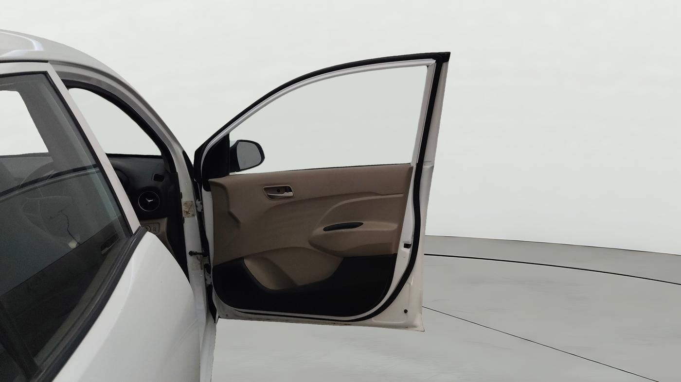 2021 Hyundai NEW SANTRO SPORTZ AMT, Petrol, Automatic, 25,277 km, RHS Front Door