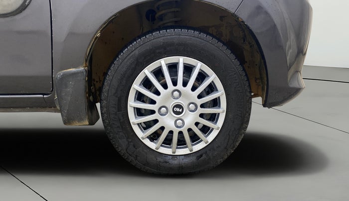 2015 Maruti Alto 800 VXI, Petrol, Manual, 36,131 km, Right Front Wheel