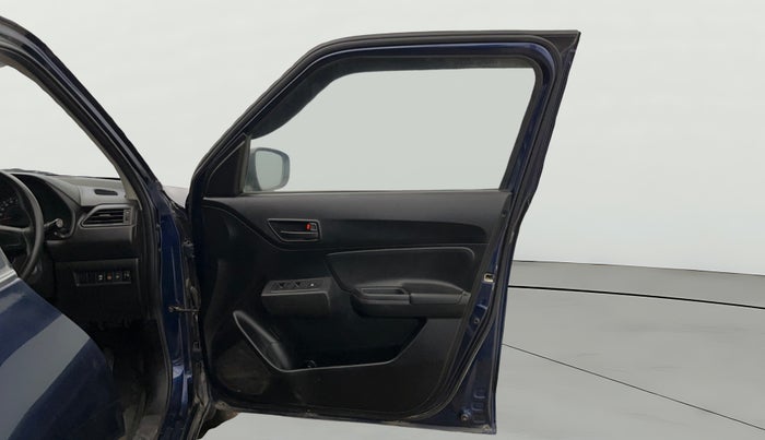 2021 Maruti Swift LXI, Petrol, Manual, 50,655 km, RHS Front Door