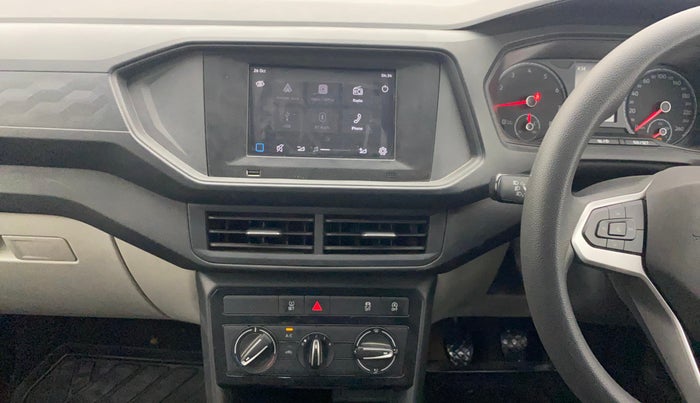 2025 Volkswagen TAIGUN COMFORTLINE 1.0 TSI MT, Petrol, Manual, 12,659 km, Air Conditioner