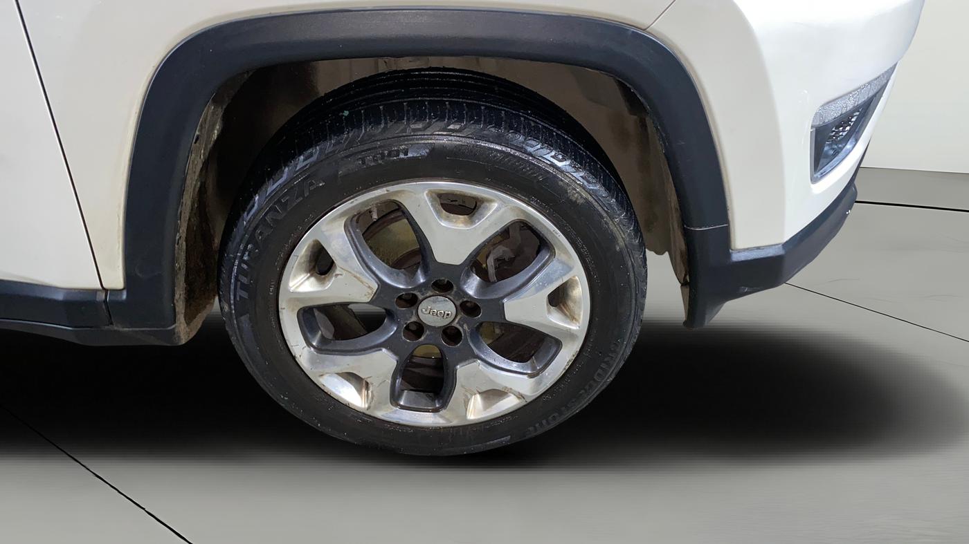 2018 Jeep Compass LIMITED PLUS PETROL AT, Petrol, Automatic, 43,487 km, Right Front Wheel
