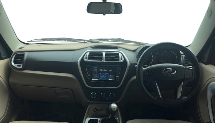 2017 Mahindra TUV300 T10, Diesel, Manual, 1,16,846 km, Dashboard