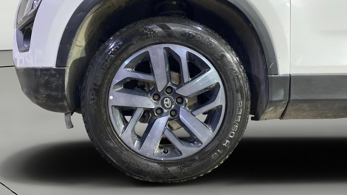 2022 Tata Harrier XMA SUNROOF 2.0L KRYOTEC, Diesel, Automatic, 1,20,097 km, Left Front Wheel