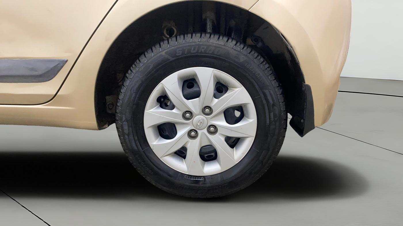 2014 Hyundai Elite i20 SPORTZ 1.2, Petrol, Manual, 39,928 km, Left Rear Wheel