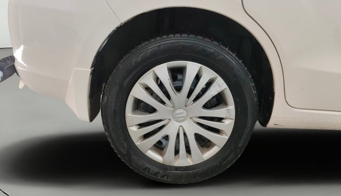 2014 Maruti Ertiga VXI, Petrol, Manual, 68,947 km, Right Rear Wheel