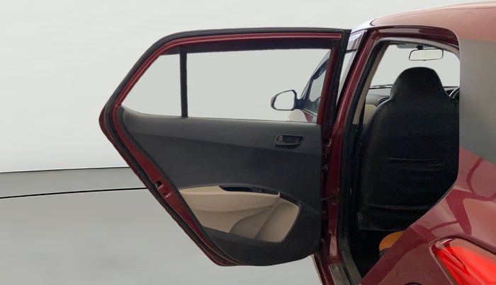 2014 Hyundai Grand i10 MAGNA 1.2 KAPPA VTVT, Petrol, Manual, 1,01,312 km, LHS Rear Door