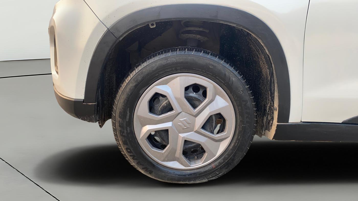 2022 Maruti Vitara Brezza LXI, Petrol, Manual, 56,159 km, Left Front Wheel