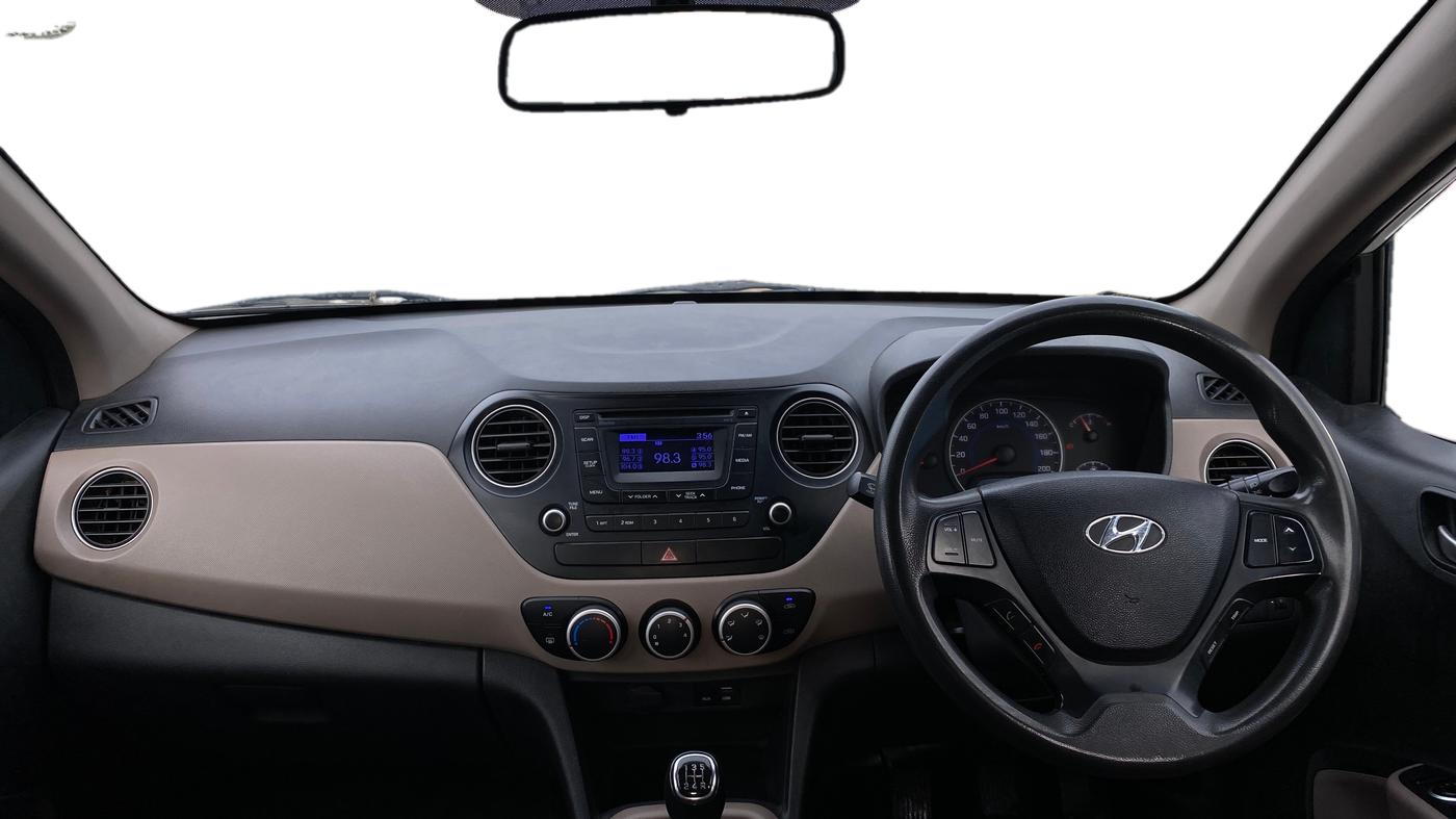 2016 Hyundai Grand i10 SPORTZ 1.2 KAPPA VTVT, Petrol, Manual, 80,895 km, Dashboard